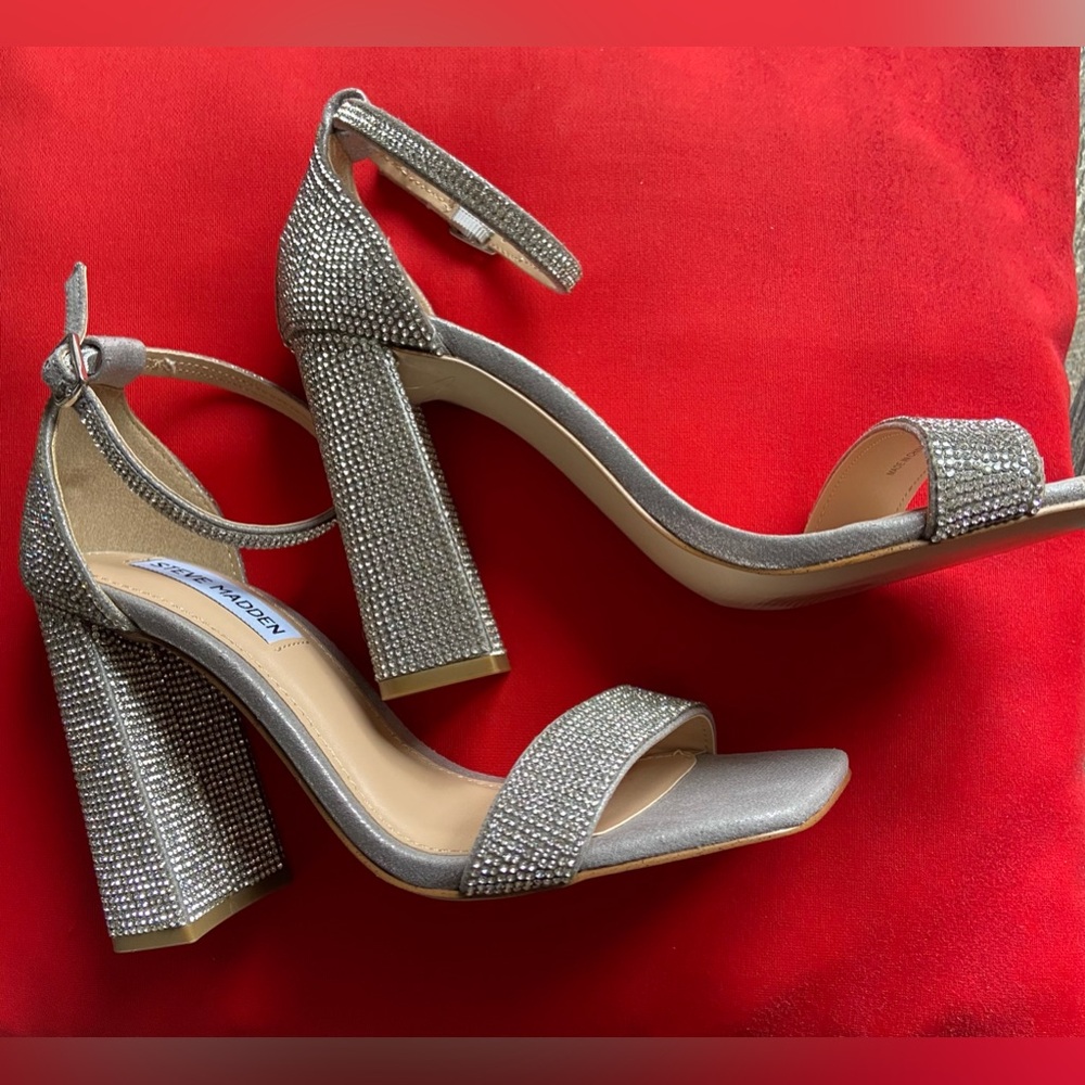 STEVE MADDEN Dylann CRYSTAL heels